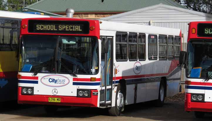 Murton's City Bus Mercedes O405 PMC Metro 90 18